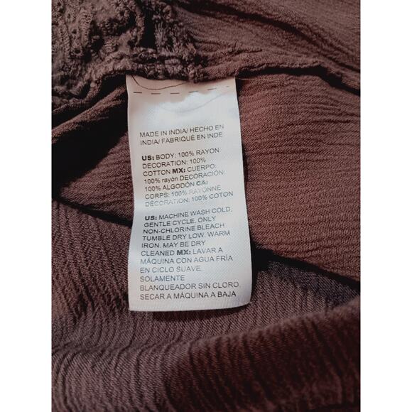 CHICO'S 2 Boho Artsy Crochet Blouse Top L Short Sleeves Flowy Career Vacation - Picture 7 of 10